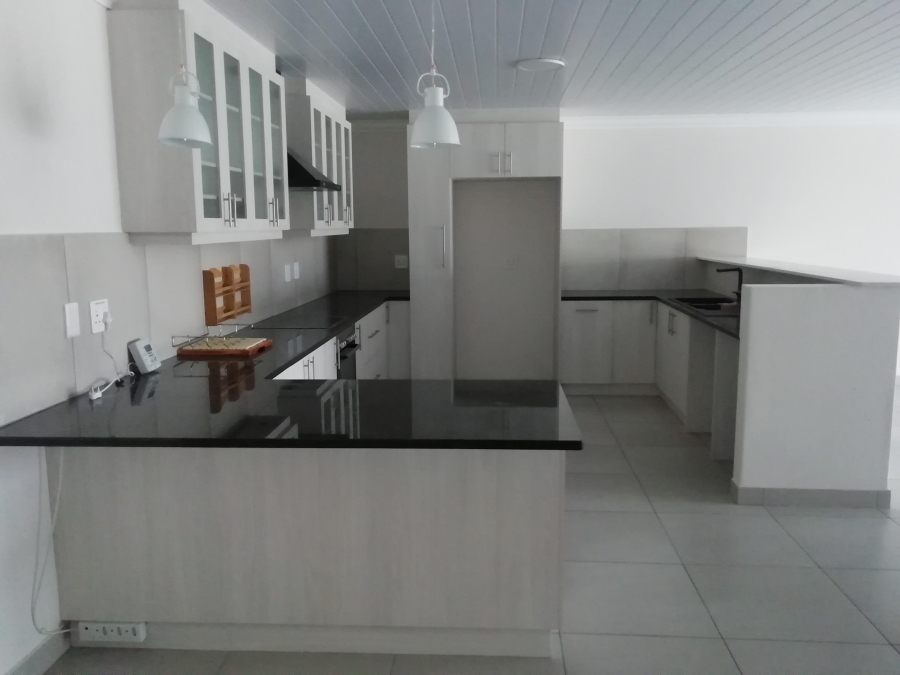 4 Bedroom Property for Sale in Seemeeu Park Western Cape